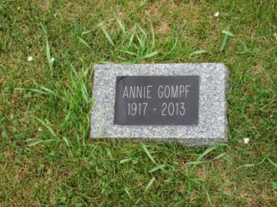 Gompf, Annie