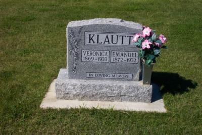 Klautt, Veronica  Emanuel