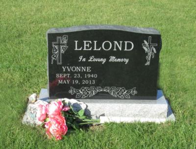 Lelond, Yvonne