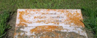 Janzen, Agnes